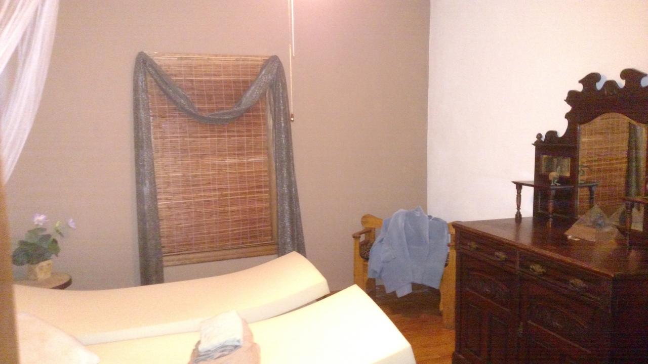Grand Lodge Geyserville Room photo